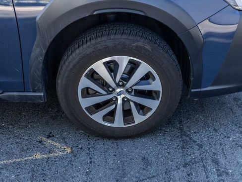 Used 2024 Subaru Outback Premium AWD/4WD image 6