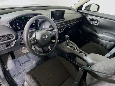 Used 2025 Honda HR-V LX image 9