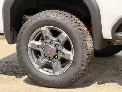 New 2026 GMC Sierra 2500 SLT AWD/4WD image 10