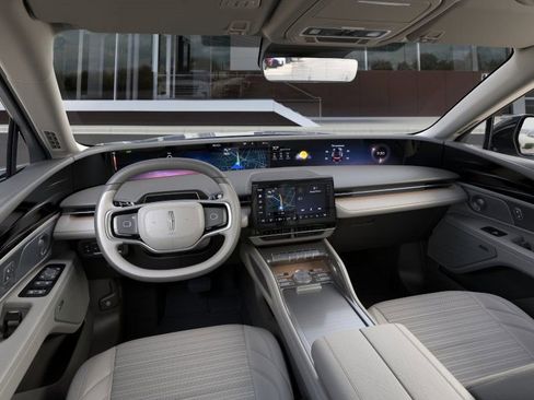 New 2025 Lincoln Nautilus Reserve image 9