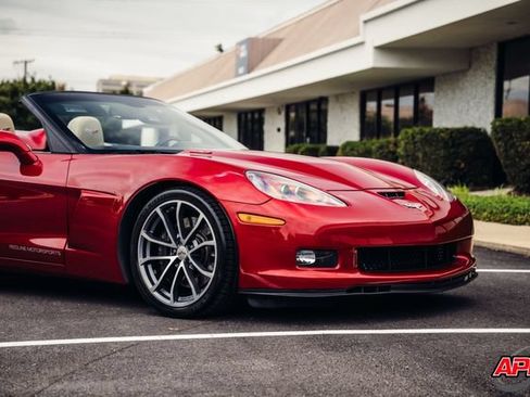Used 2013 Chevrolet Corvette 427 w/ 1SB Preferred Equipment Group RWD image 63