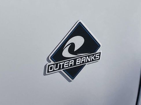 New 2025 Ford Bronco Sport Outer Banks image 8