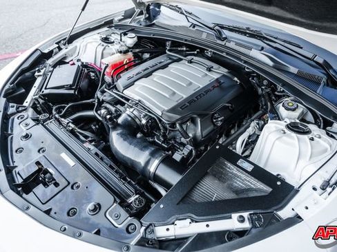 Used 2018 Chevrolet Camaro SS image 79