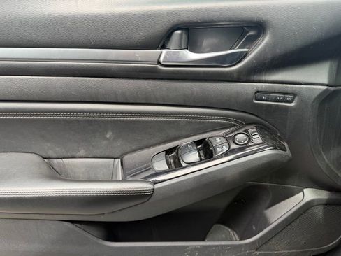 Used 2020 Nissan Altima 2.5 Platinum FWD image 21
