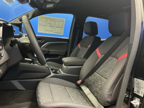 New 2026 Chevrolet Colorado Z71 w/ Midnight Edition image 12