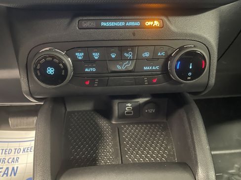 Used 2024 Ford Bronco Sport Badlands image 11