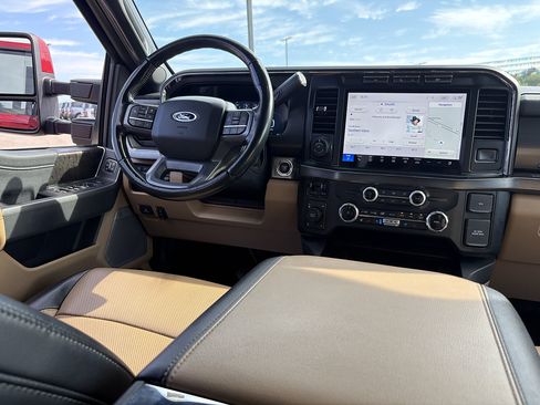 Used 2023 Ford F250 Lariat w/ Sport Appearance Package AWD/4WD image 23