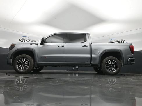 Used 2024 GMC Sierra 1500 AT4 w/ Technology Package AWD/4WD image 20