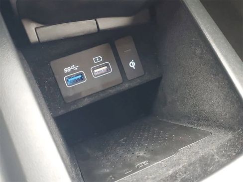 Used 2025 Genesis GV70 2.5T image 31