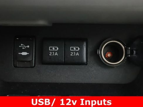 Used 2017 Toyota Highlander LE image 20