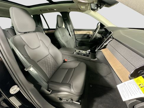 New 2026 Volvo XC90 B6 Core AWD/4WD image 29