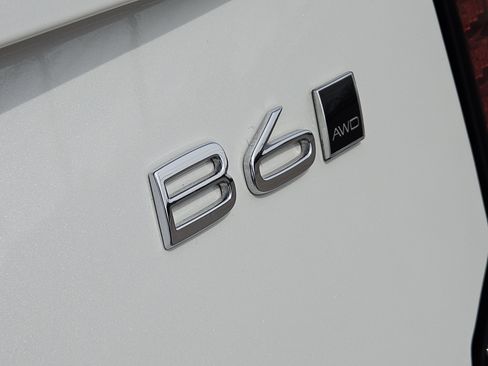 Used 2025 Volvo XC90 B6 Core w/ Protection Package image 57