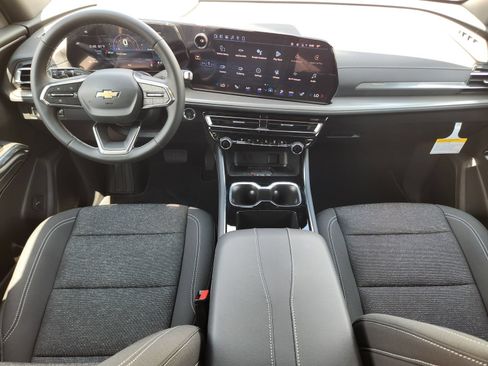 New 2026 Chevrolet Traverse LT FWD image 23