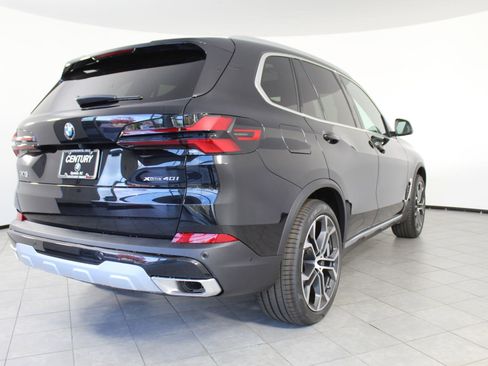 New 2026 BMW X5 xDrive40i w/ Premium Package image 9