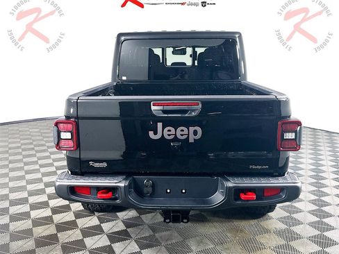 New 2025 Jeep Gladiator Rubicon w/ Convenience Group image 6