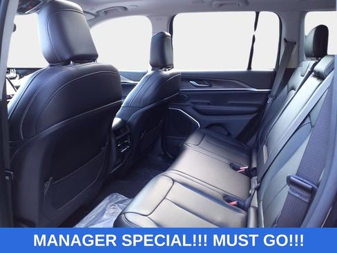 New 2024 Jeep Grand Cherokee Limited 4xe image 12