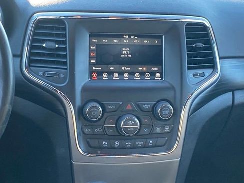 Used 2021 Jeep Grand Cherokee Laredo w/ Security & Convenience Group image 10