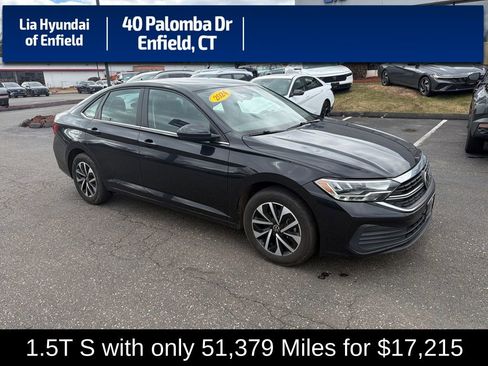 Used 2024 Volkswagen Jetta S image 1