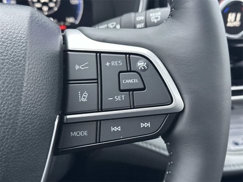 New 2026 Toyota Highlander Platinum image 24