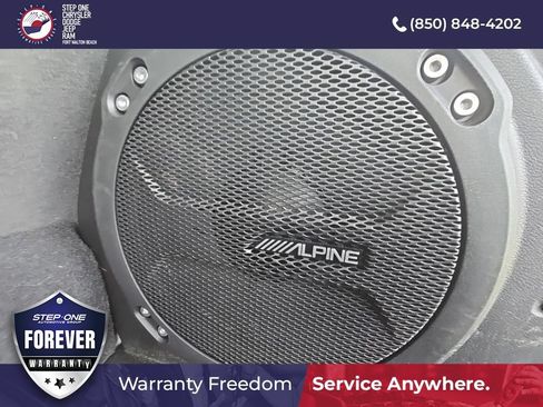 Used 2023 Jeep Wrangler Unlimited Sahara w/ Cold Weather Group AWD/4WD image 9