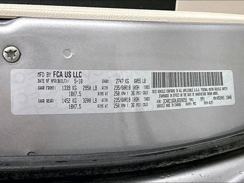 Used 2018 Chrysler Pacifica Limited image 40