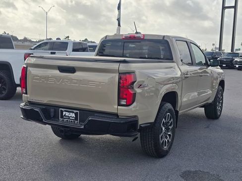 Used 2023 Chevrolet Colorado Z71 w/ Z71 Convenience Package 2 AWD/4WD image 5