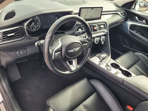 Used 2023 Genesis G70 2.0T image 7