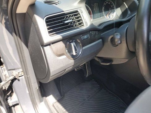 Used 2015 Volkswagen Passat 1.8T Sport FWD image 30