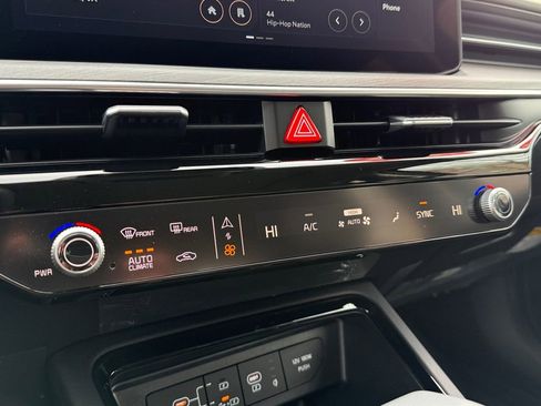 New 2026 Kia K5 EX FWD image 17