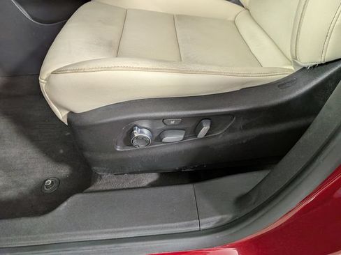 Used 2019 Cadillac XT4 Sport FWD image 17