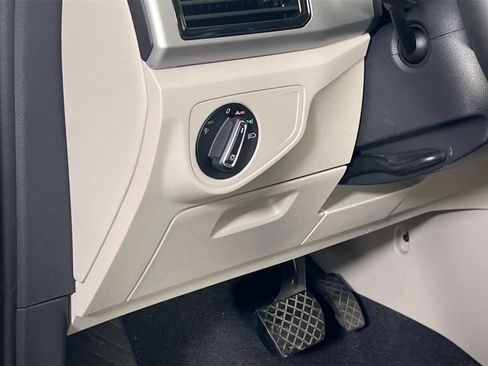 Used 2022 Volkswagen Atlas SE image 10