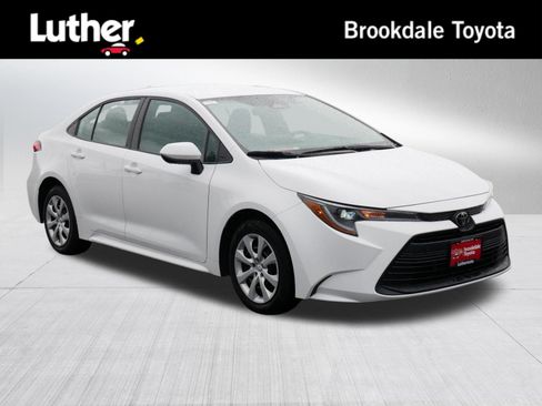 Certified 2024 Toyota Corolla LE FWD image 1