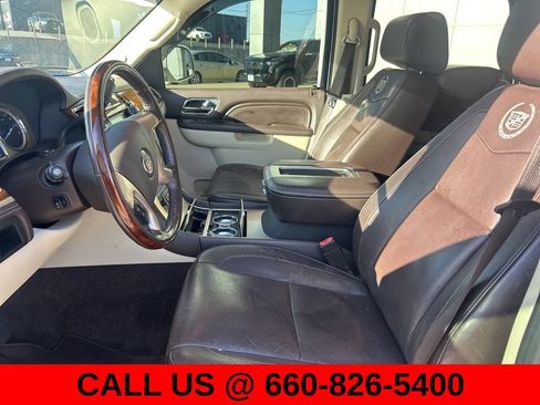 Used 2011 Cadillac Escalade Platinum AWD/4WD image 16