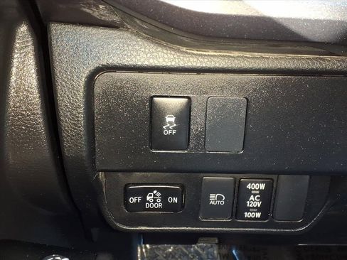 Used 2023 Toyota Tacoma TRD Off-Road image 24