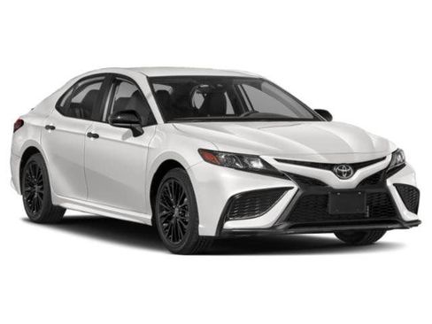 Used 2022 Toyota Camry SE FWD image 6