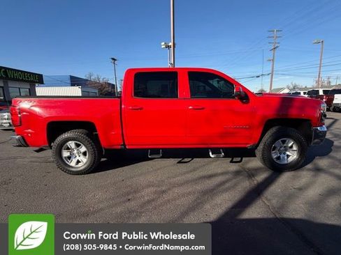 Used 2018 Chevrolet Silverado 1500 LT w/ All Star Edition image 4
