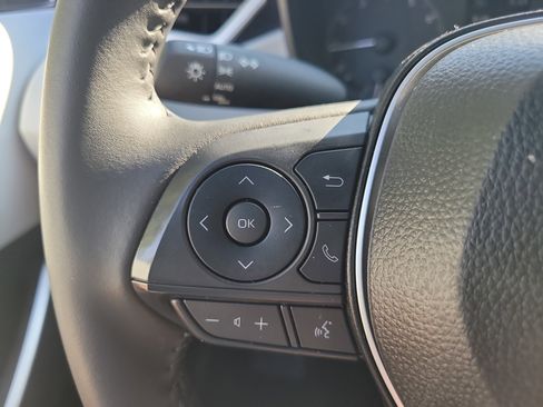 Certified 2025 Toyota Corolla SE w/ Convenience Package image 28