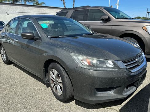 Used 2015 Honda Accord LX image 3