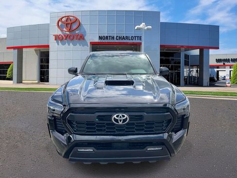Used 2024 Toyota Tacoma TRD Sport RWD image 5