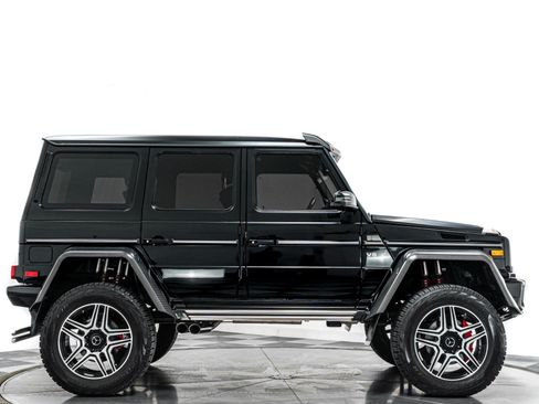 Used 2018 Mercedes-Benz G 550 Squared image 2