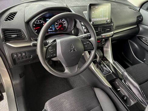 Used 2023 Mitsubishi Eclipse Cross LE AWD/4WD image 4