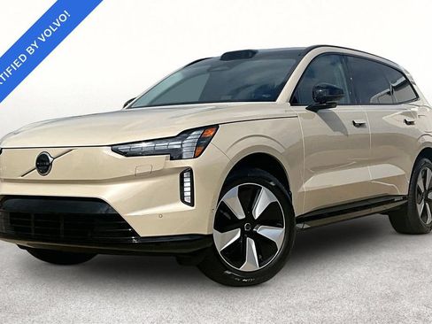 Used 2025 Volvo EX90 Plus AWD/4WD image 14