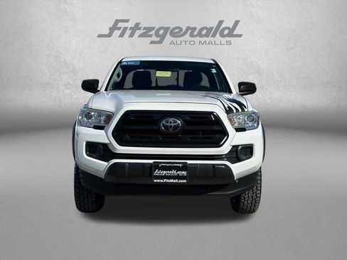 Used 2019 Toyota Tacoma SR w/ SX Package image 3