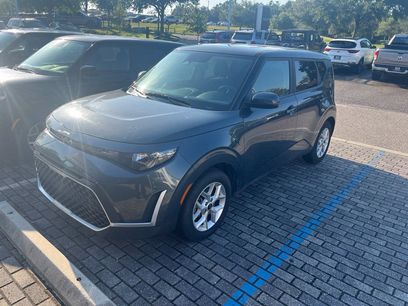Used 2025 Kia Soul LX w/ LX Technology Package