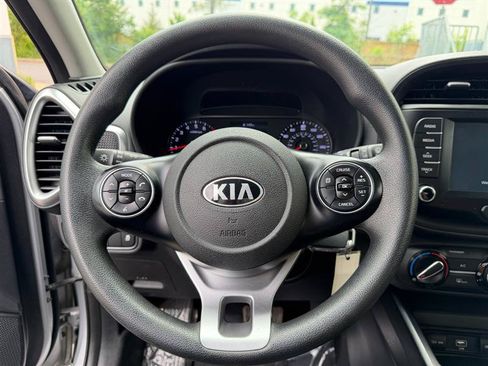 Used 2020 Kia Soul S FWD image 45