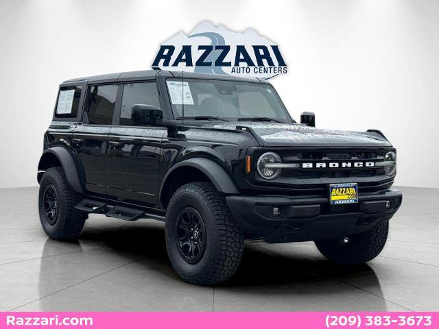 Certified 2023 Ford Bronco Outer Banks w/ Sasquatch Package AWD/4WD image 1