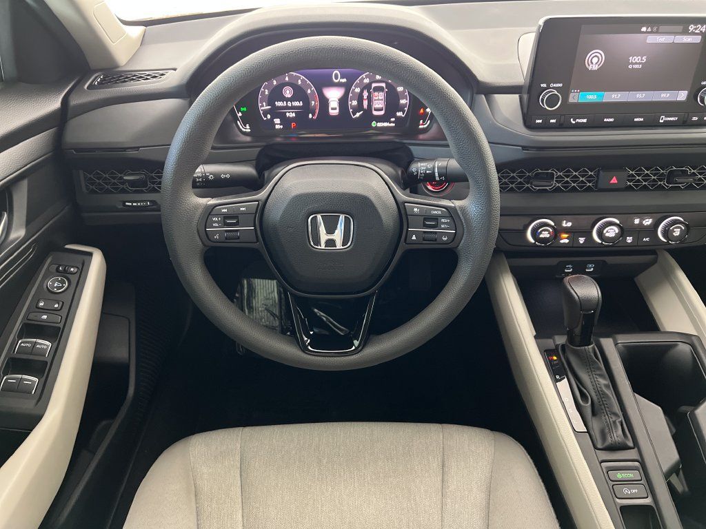Used 2023 Honda Accord LX image 16