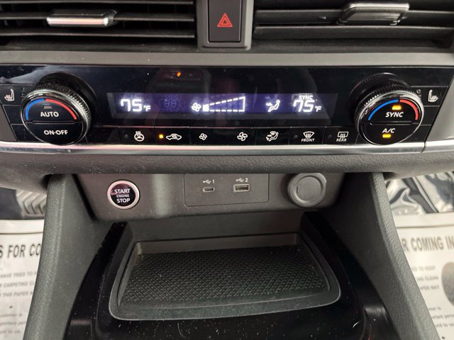 Used 2023 Nissan Rogue SV w/ SV Premium B Package FWD image 28