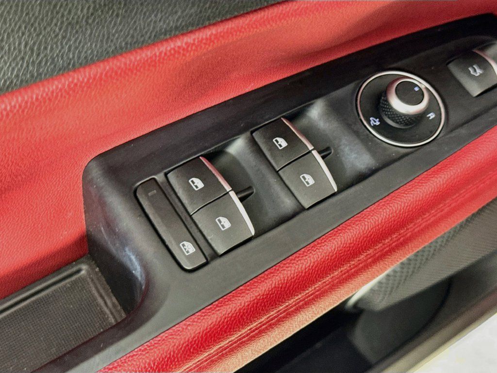 Used 2020 Alfa Romeo Stelvio AWD w/ Nero Edizione image 21