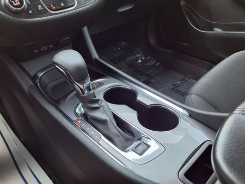 Used 2024 Chevrolet Malibu LT FWD image 8